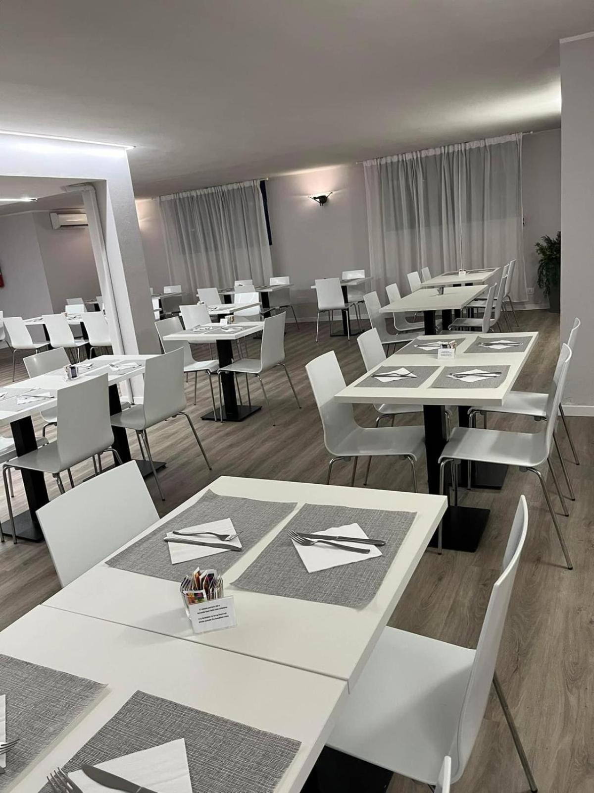 Park Hotel Residence Crema Esterno foto