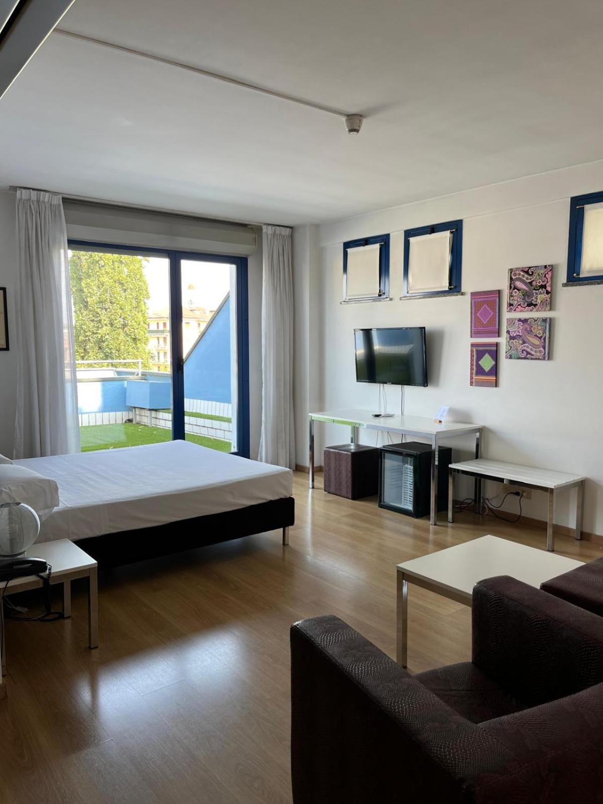 Park Hotel Residence Crema Esterno foto