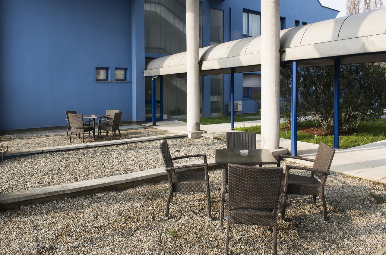 Park Hotel Residence Crema Esterno foto